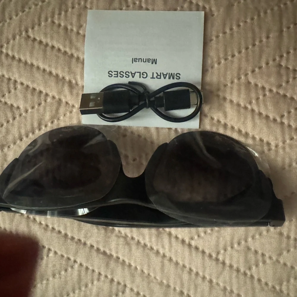 Bluetooth Sunglasses with Built-In Headset in Black